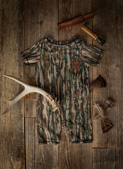 bc raskulls camo short sleeve romper for infant hunters